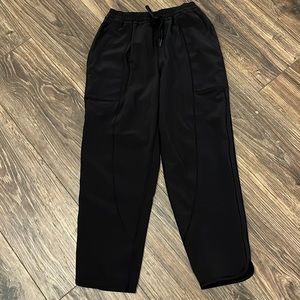 Lululemon Cropped Pants